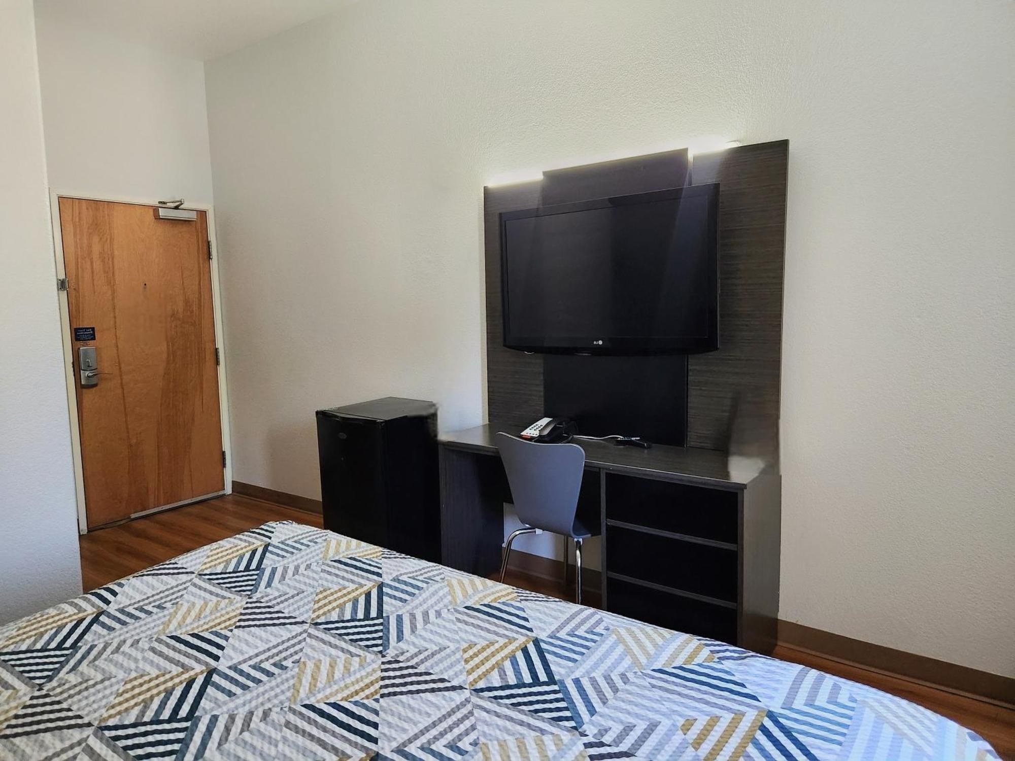 מלון Baymont By Wyndham San Antonio Airport מראה חיצוני תמונה