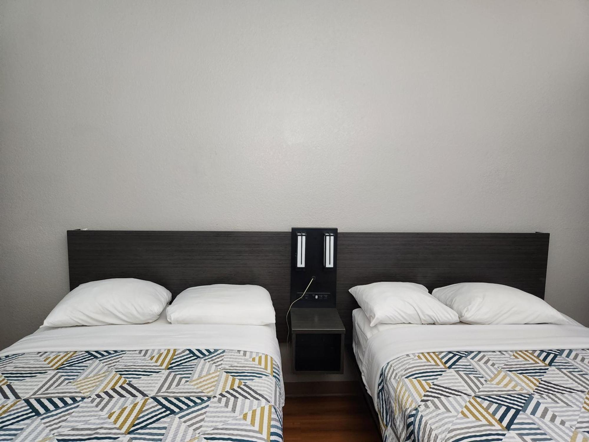 מלון Baymont By Wyndham San Antonio Airport מראה חיצוני תמונה