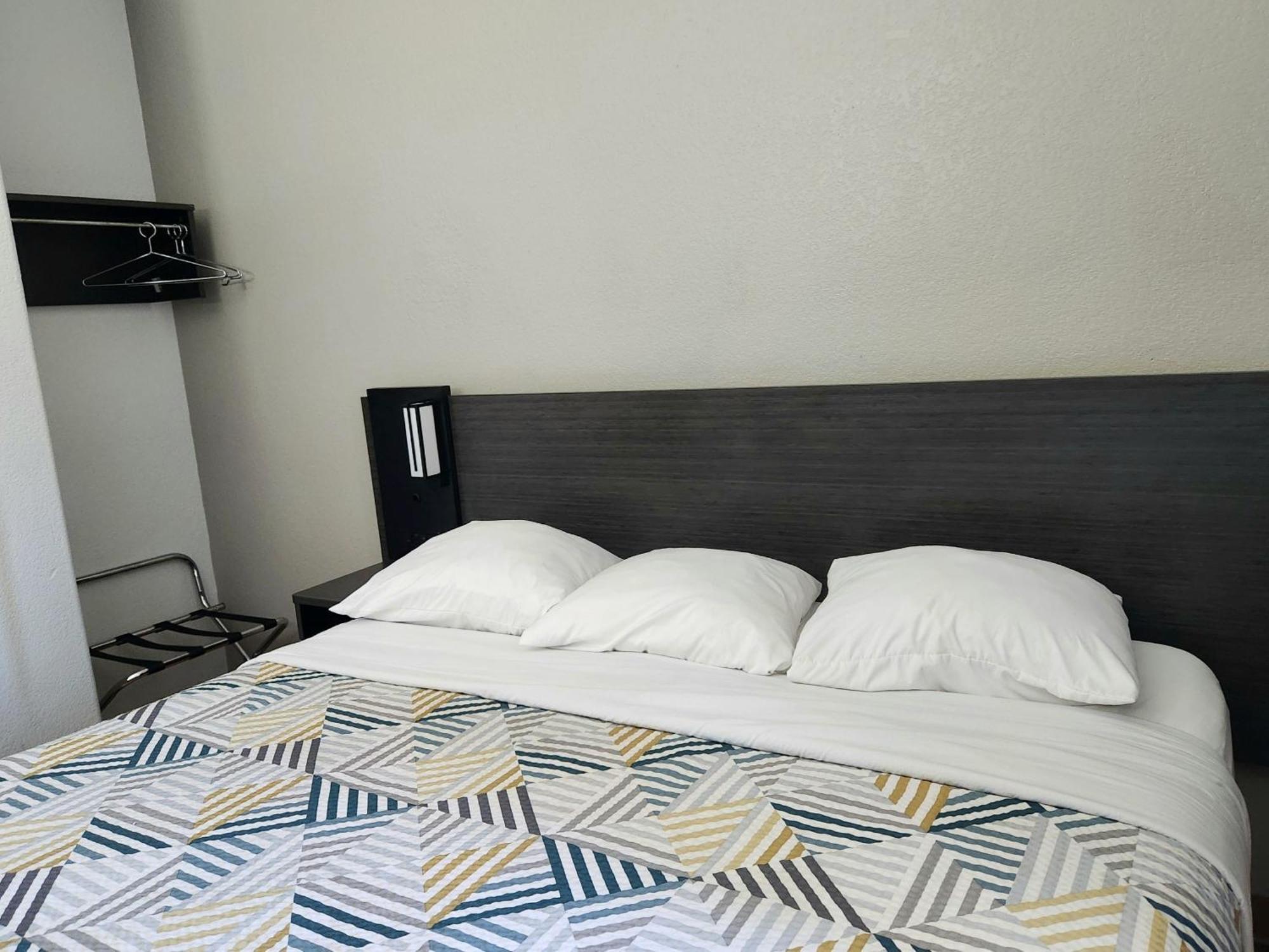 מלון Baymont By Wyndham San Antonio Airport מראה חיצוני תמונה