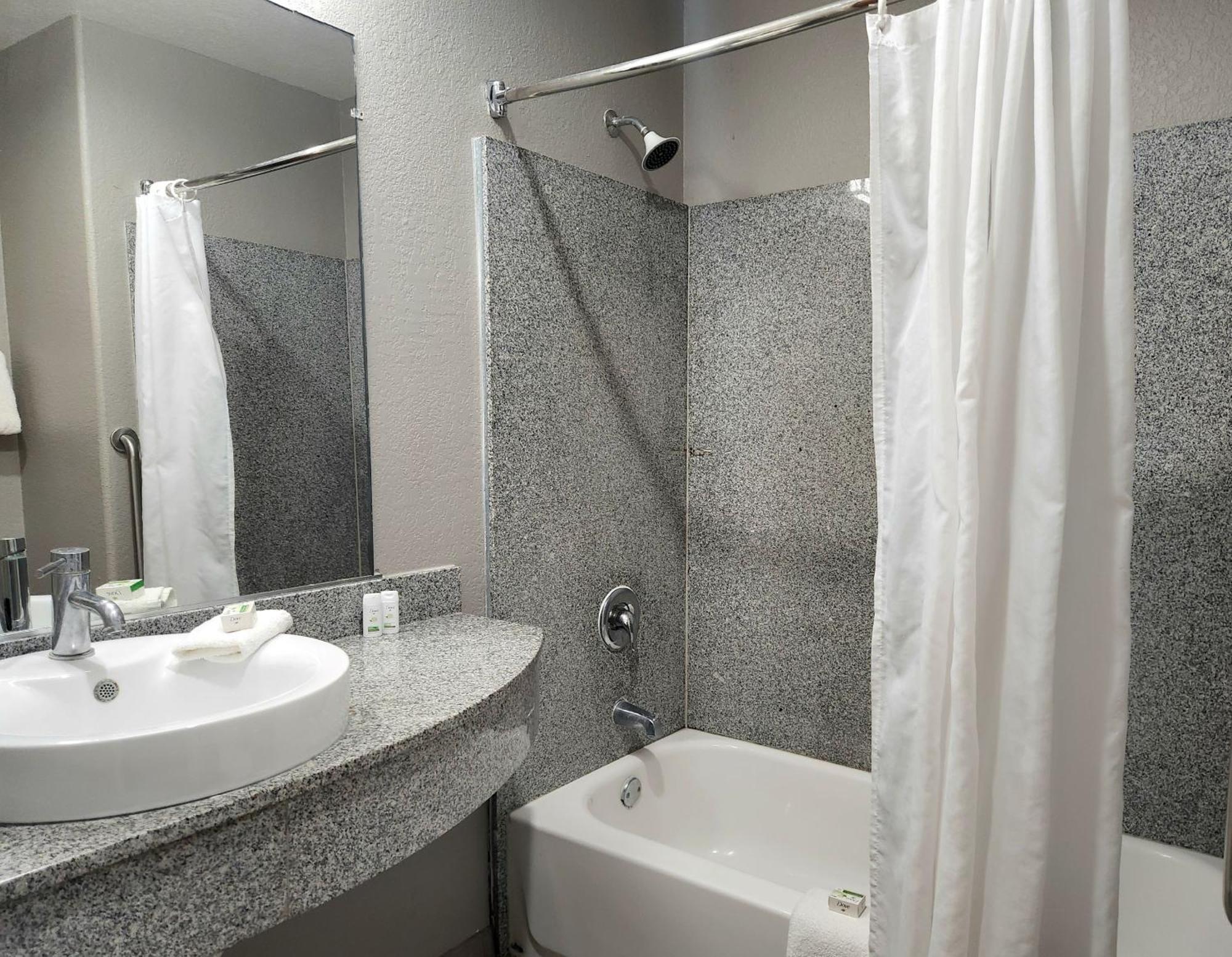 מלון Baymont By Wyndham San Antonio Airport מראה חיצוני תמונה