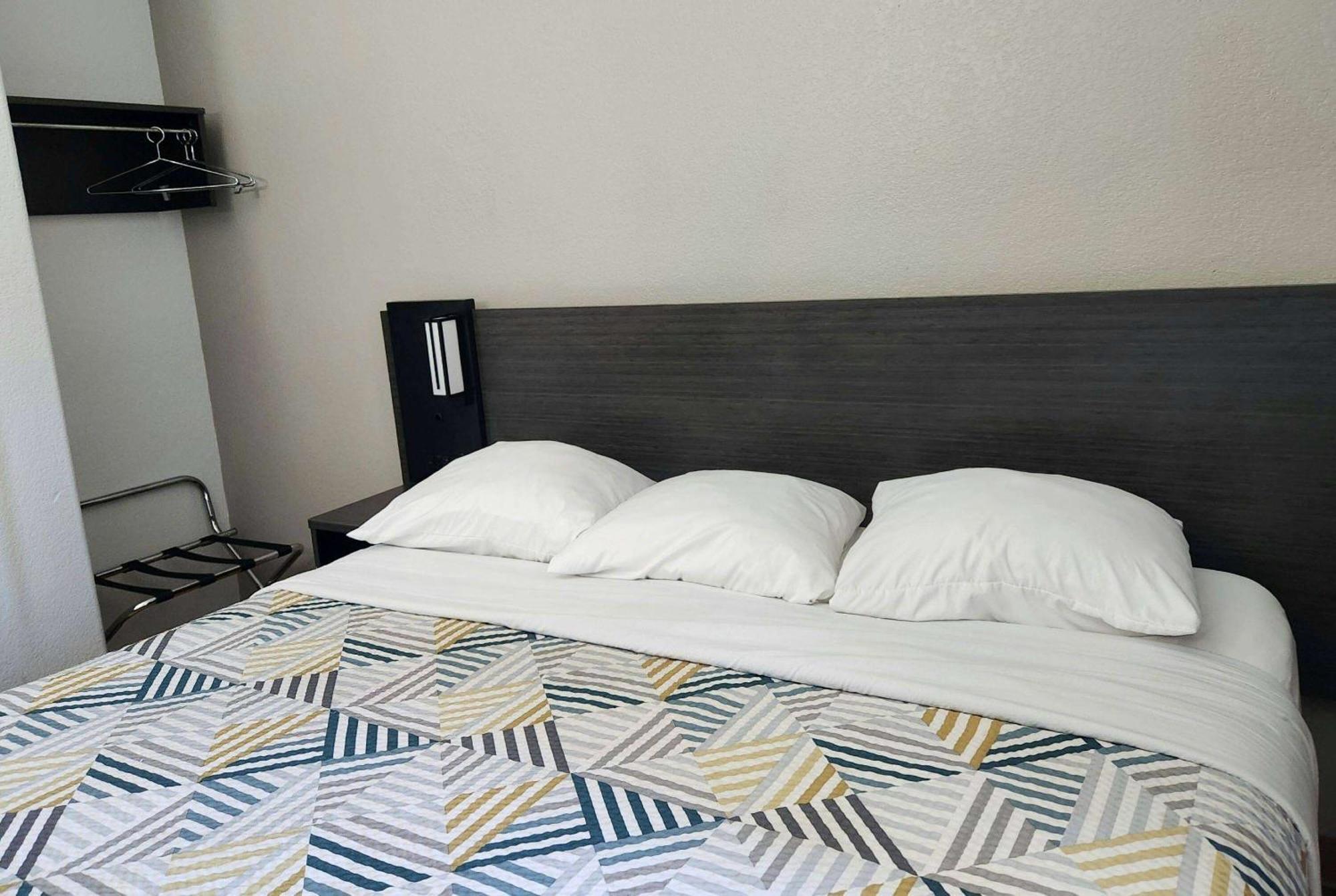 מלון Baymont By Wyndham San Antonio Airport מראה חיצוני תמונה
