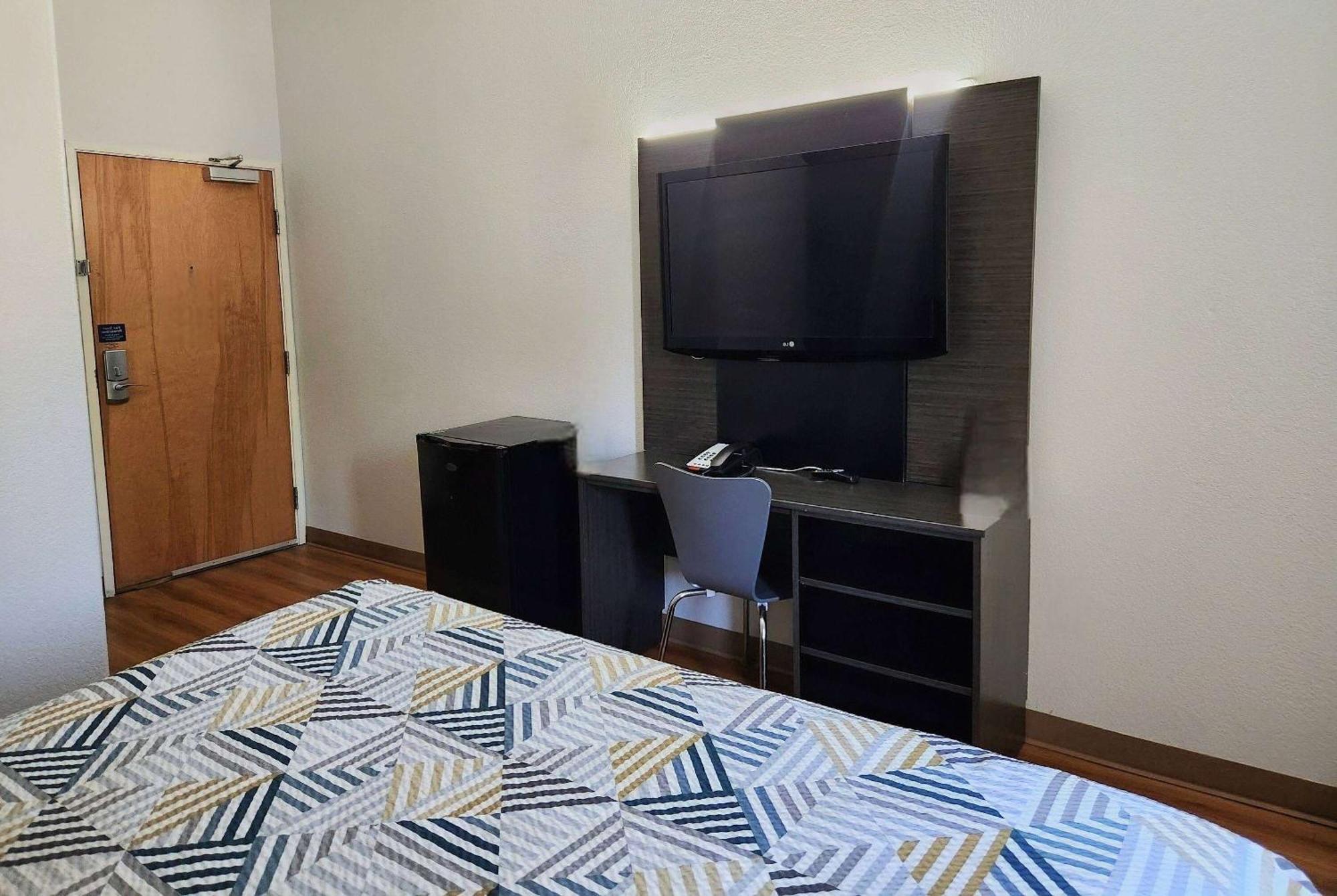 מלון Baymont By Wyndham San Antonio Airport מראה חיצוני תמונה
