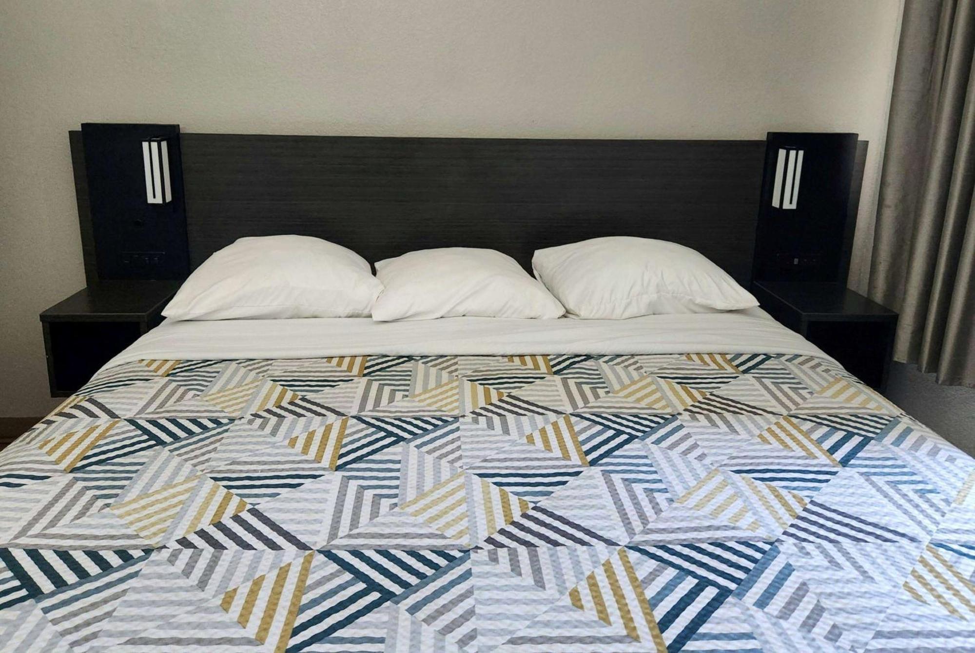 מלון Baymont By Wyndham San Antonio Airport מראה חיצוני תמונה