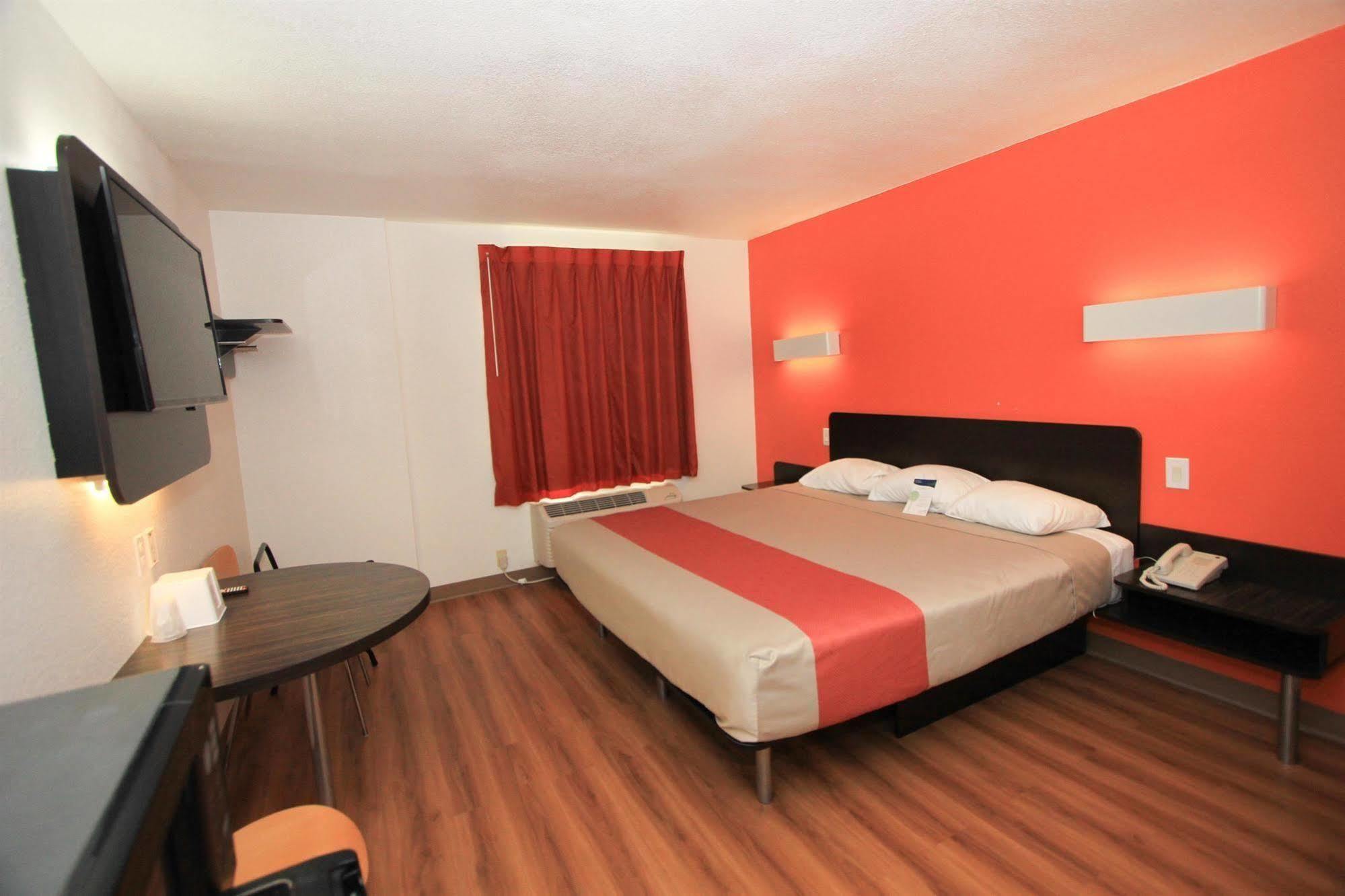 מלון Baymont By Wyndham San Antonio Airport מראה חיצוני תמונה