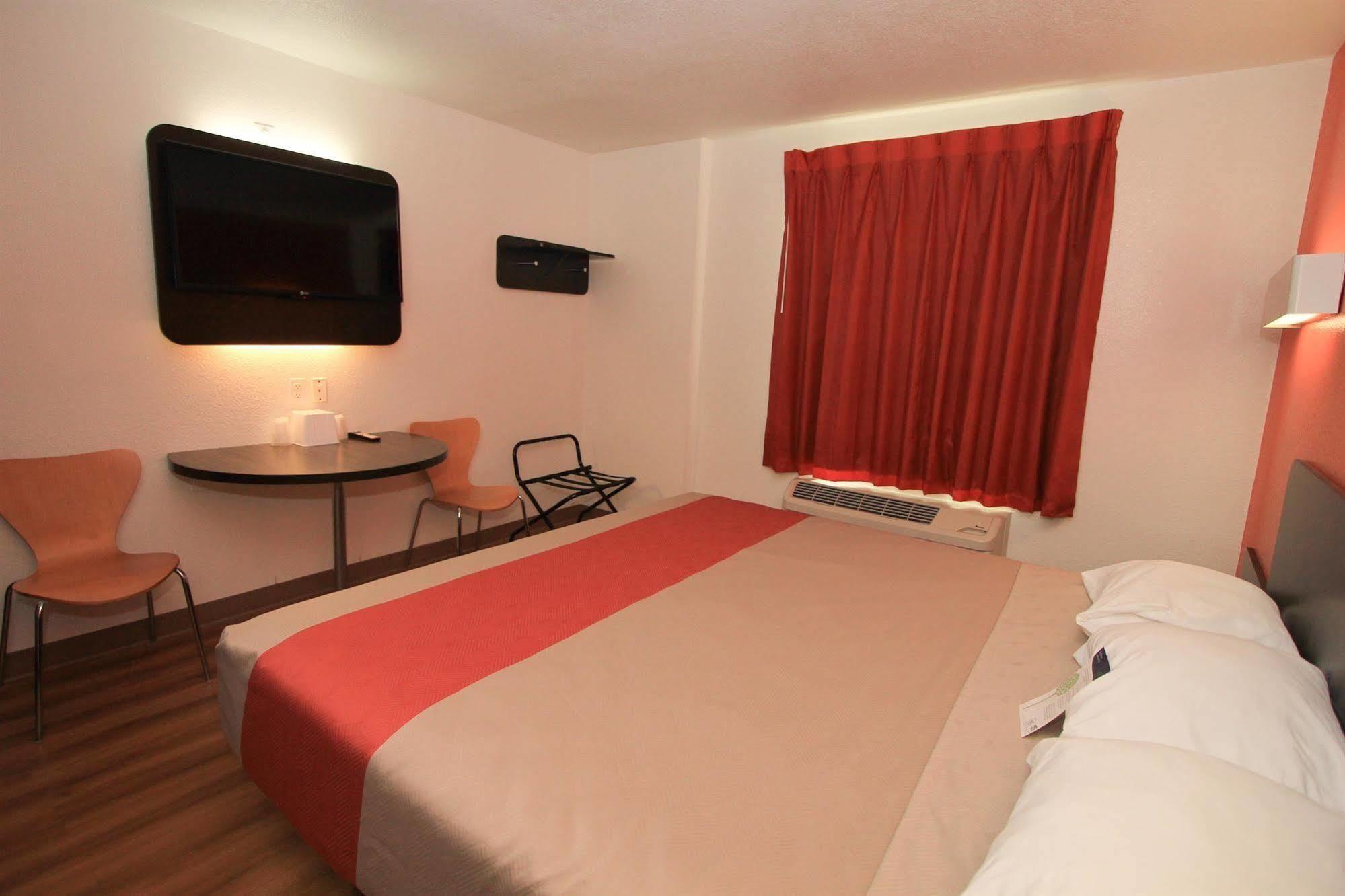 מלון Baymont By Wyndham San Antonio Airport מראה חיצוני תמונה
