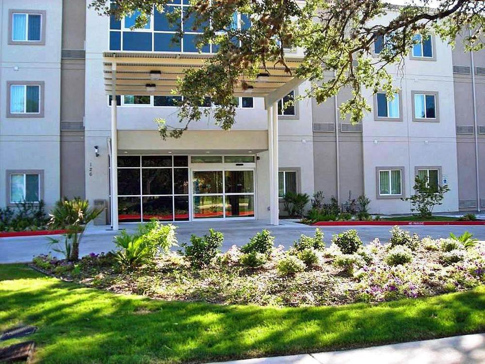מלון Baymont By Wyndham San Antonio Airport מראה חיצוני תמונה