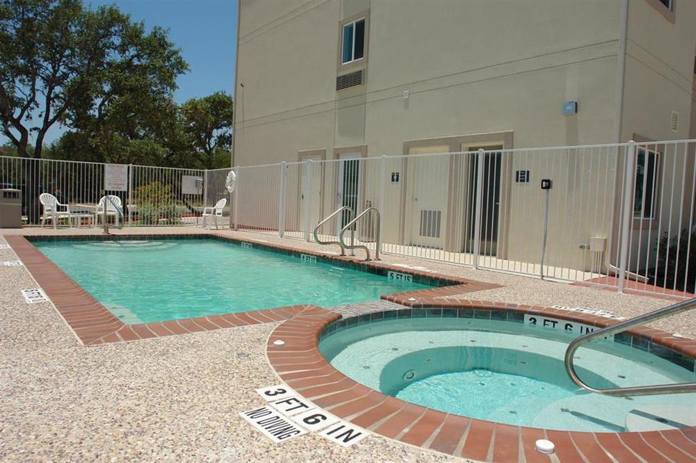 מלון Baymont By Wyndham San Antonio Airport מתקנים תמונה