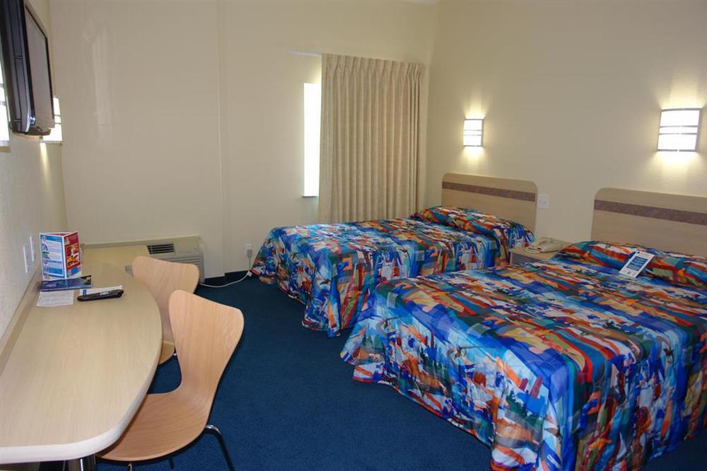 מלון Baymont By Wyndham San Antonio Airport חדר תמונה